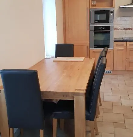 Anna Du Mont-saint-michel *