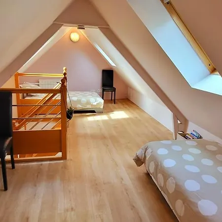 Anna Du Mont-saint-michel